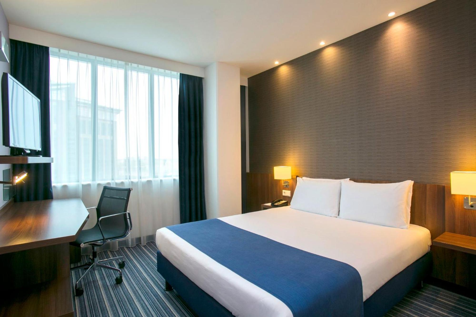 Holiday Inn Express Amsterdam Arena Towers By Ihg Exterior foto